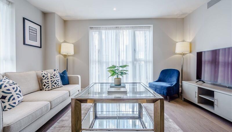 2 bed property in Westferry Circus, London